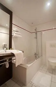 Brit Hotel Les Voyageurs 卢代阿克